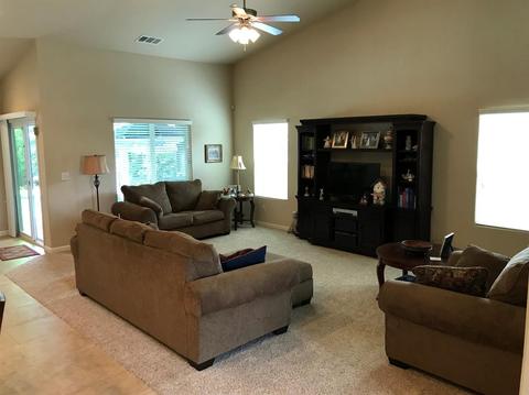4325 E Hillcrest Ave, Visalia, CA 93292 photo 11