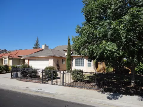 3675 W Judy Ave, Clovis, CA 93612 photo 2