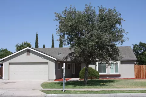 710 Marin Dr, Lemoore, CA 93245 photo 2