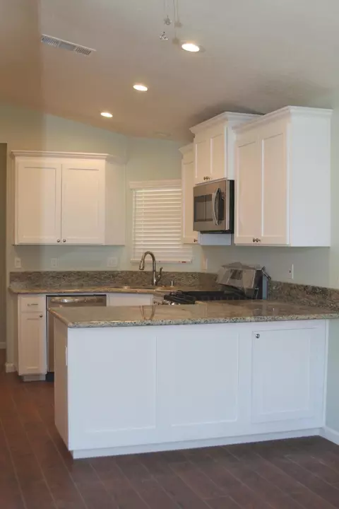 710 Marin Dr, Lemoore, CA 93245 photo 10