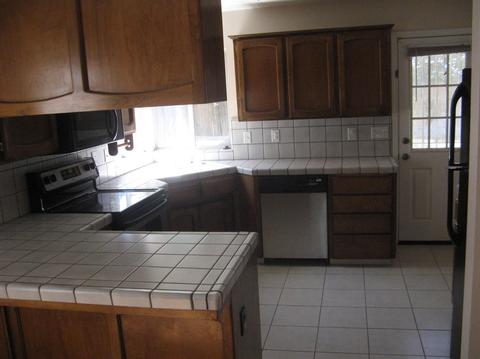 1544 E Prospect Ave, Visalia, CA 93292 photo 3