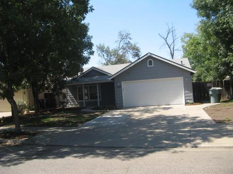 1544 E Prospect Ave, Visalia, CA 93292 photo 1