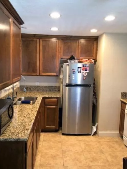 911 S Maple St, Pixley, CA 93256 photo 6