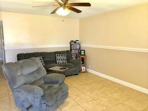 911 S Maple St, Pixley, CA 93256 photo 15