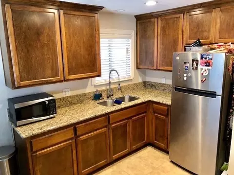 911 S Maple St, Pixley, CA 93256 photo 4