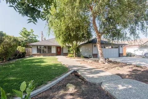 2021 E Harvard Ct, Visalia, CA 93292 photo 1