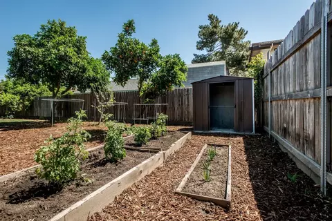 2021 E Harvard Ct, Visalia, CA 93292 photo 27