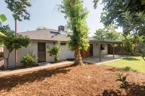2021 E Harvard Ct, Visalia, CA 93292 photo 24