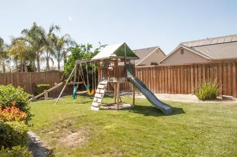 1100 Avalon Dr, Lemoore, CA 93245 photo 17