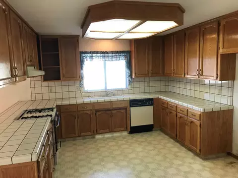 3550 E Roosevelt Ave, Visalia, CA 93292 photo 8