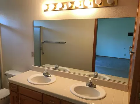 3550 E Roosevelt Ave, Visalia, CA 93292 photo 17