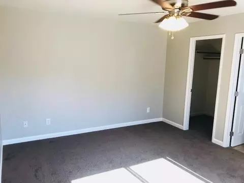 1836 E Douglas Ave, Visalia, CA 93292 photo 15