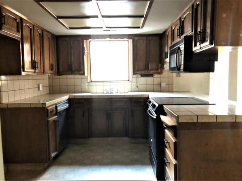 1801 E Seeger Ct, Visalia, CA 93292 photo 10