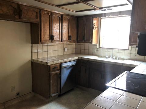 1801 E Seeger Ct, Visalia, CA 93292 photo 11