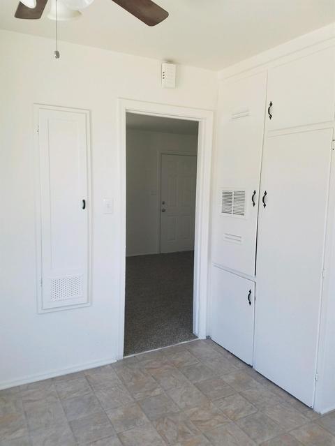 521 E Laurel Ave, Visalia, CA 93292 photo 4