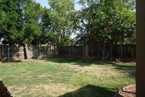 731 Oporto St, Lemoore, CA 93245 photo 14