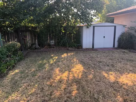 700 E Cedar St, Exeter, CA 93221 photo 16
