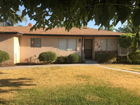700 E Cedar St, Exeter, CA 93221 photo 3