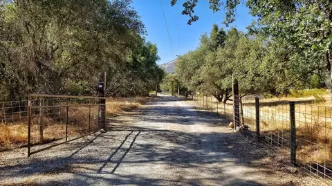 37554 E Kings Canyon Rd, Dunlap, CA 93621 photo 4
