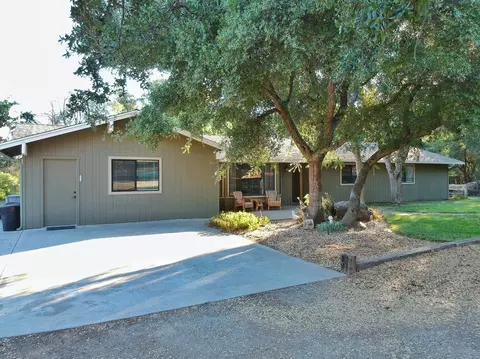 37554 E Kings Canyon Rd, Dunlap, CA 93621 photo 1