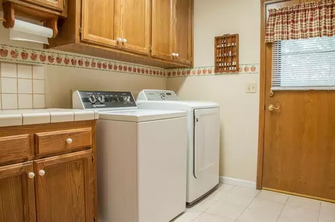 2536 E Vassar Ct, Visalia, CA 93292 photo 47