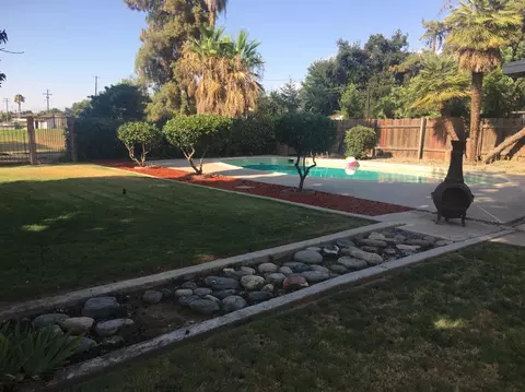 613 W Pine St, Exeter, CA 93221 photo 21