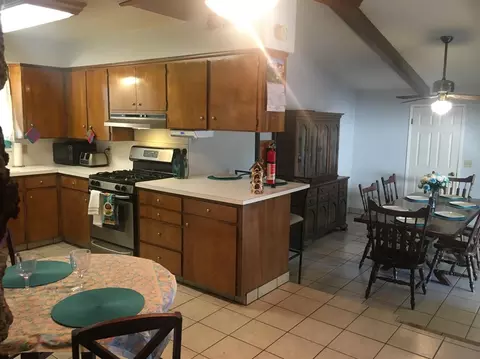 613 W Pine St, Exeter, CA 93221 photo 5