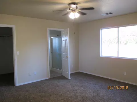 540 E Conway Ct, Visalia, CA 93292 photo 13