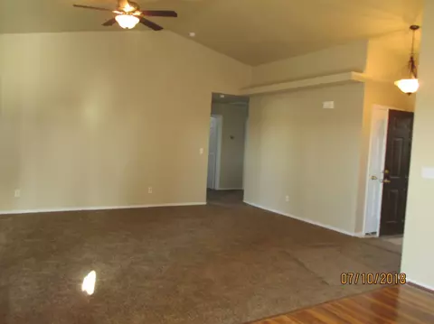 540 E Conway Ct, Visalia, CA 93292 photo 10
