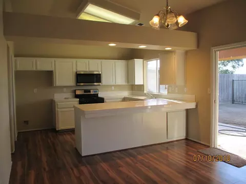540 E Conway Ct, Visalia, CA 93292 photo 21