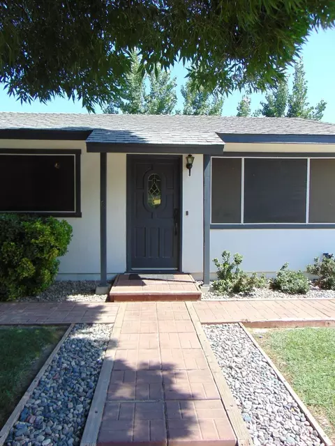 517 Waldo Ave, Exeter, CA 93221 photo 2