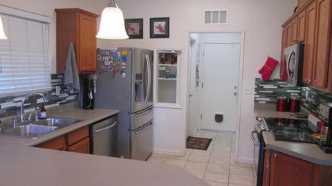 431 E Riverbend Ct, Visalia, CA 93291 photo 9