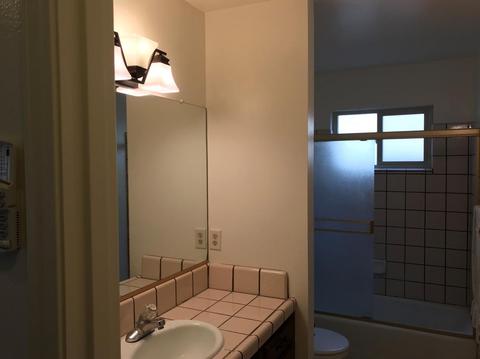2008 E Hillcrest Dr, Visalia, CA 93292 photo 12