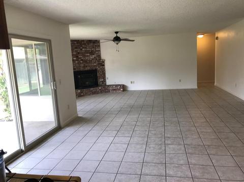 2008 E Hillcrest Dr, Visalia, CA 93292 photo 6