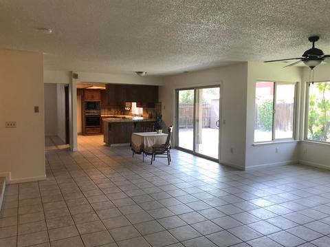 2008 E Hillcrest Dr, Visalia, CA 93292 photo 7