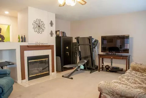 659 Contenta Ct, Lemoore, CA 93245 photo 14