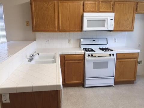 4131 E Iris, Visalia, CA 93292 photo 5