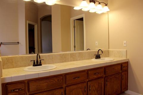 2437 E Seeger Ave, Visalia, CA 93292 photo 10