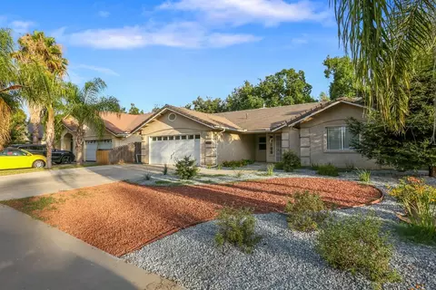4125 E Laurel Ave, Visalia, CA 93292 photo 2