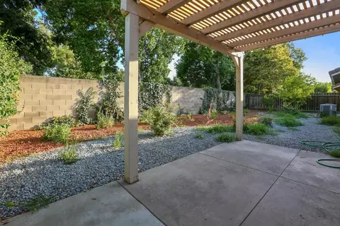 4125 E Laurel Ave, Visalia, CA 93292 photo 21