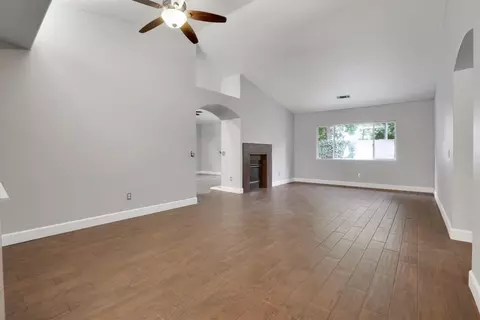 4125 E Laurel Ave, Visalia, CA 93292 photo 5