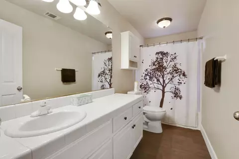 4125 E Laurel Ave, Visalia, CA 93292 photo 20