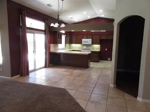 2301 Evergreen Ave, Visalia, CA 93292 photo 11