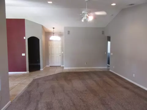 2301 Evergreen Ave, Visalia, CA 93292 photo 5