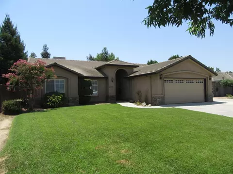 2301 Evergreen Ave, Visalia, CA 93292 photo 3