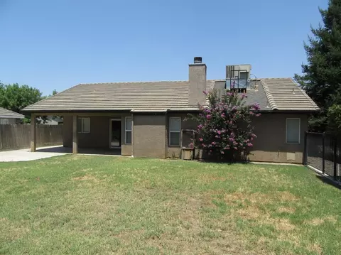 2301 Evergreen Ave, Visalia, CA 93292 photo 21
