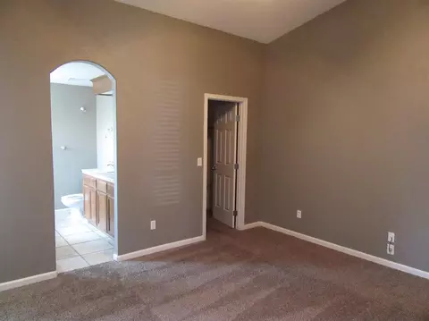 2301 Evergreen Ave, Visalia, CA 93292 photo 18