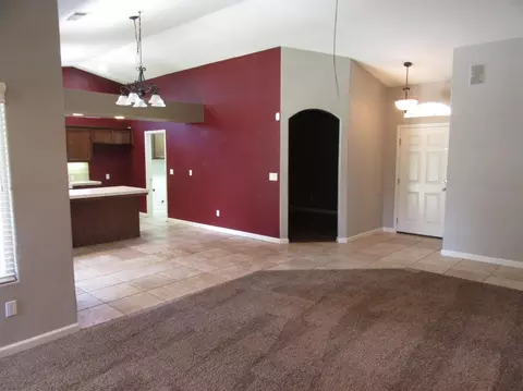 2301 Evergreen Ave, Visalia, CA 93292 photo 10