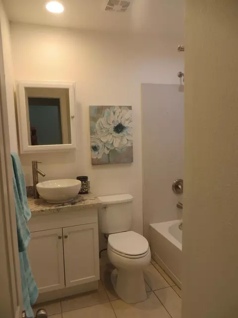 19578 Hemlock Ln, Lemoore, CA 93245 photo 6
