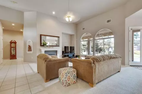 1129 E Ramblewood Dr, Dinuba, CA 93618 photo 11